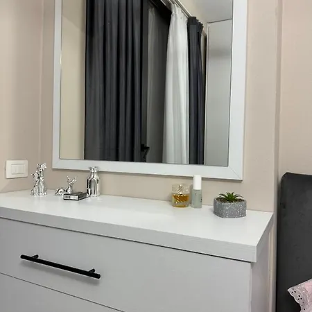 Apartment Sc Centre Tirana